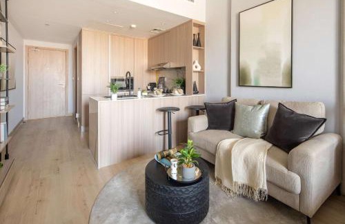 Jumeirah Village Triangle Apartment | Frank Porter - Bali Residences