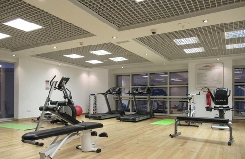 Jumeirah Lake Towers Apartment | Frank Porter - Goldcrest Executive