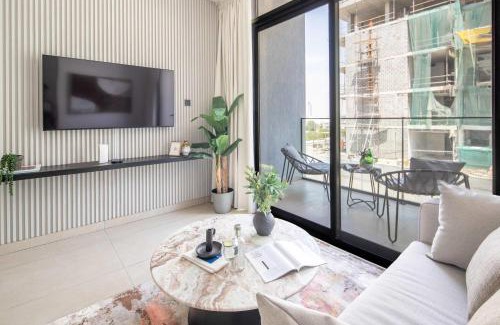 Dubai Production City Apartment | Frank Porter - MYKA Residence