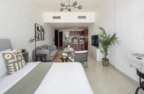 Dubai Sports City Apartment | Frank Porter - Oasis Tower 1