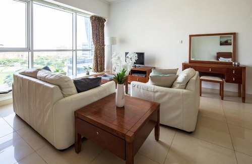 Jumeirah Lake Towers Apartment | Frank Porter - Saba 3