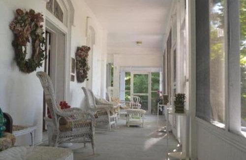 Franklin Bed & Breakfast | Franklin Terrace Bed and Breakfast