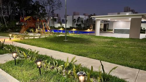 Cancun House | Franks House "Shared House" with Pool
