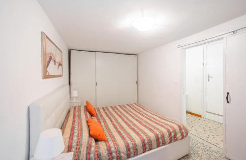 San Polo Apartment | Frari 2 by Venicevillas
