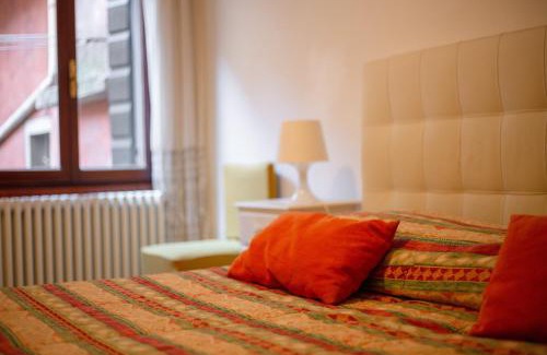 San Polo Apartment | Frari 2 by Venicevillas