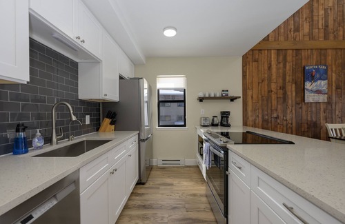 Fraser Condo | Fraser/Winter Park Condo. Updated in 2024! Pool, hot tub, easy access to WP.