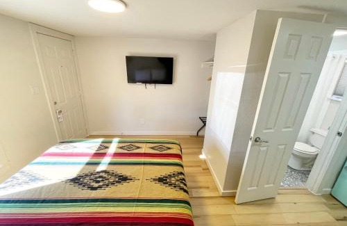 Fredericksburg Hotel | Frederick Motel