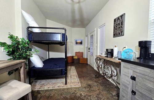 Fredericksburg Apartment | Fredericksburg Stay w/Patio, Fire Pit & Hot tub