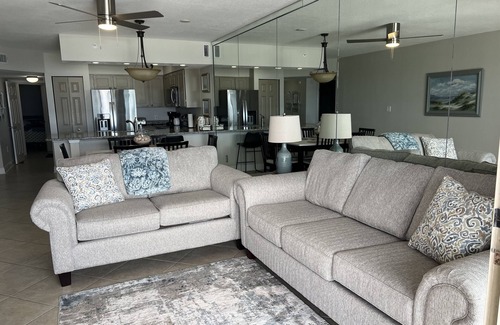 Fort Walton Beach Condo | Free beach chairs and umbrella service. Spectacular gulf front views!