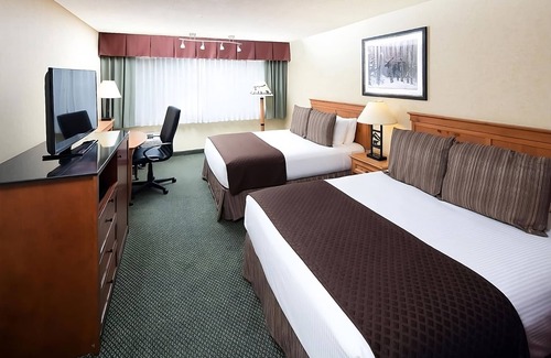 Kalispell Hotel | FREE Breakfast! Property Close to Hockaday Museum of Art, Pets are Welcome!