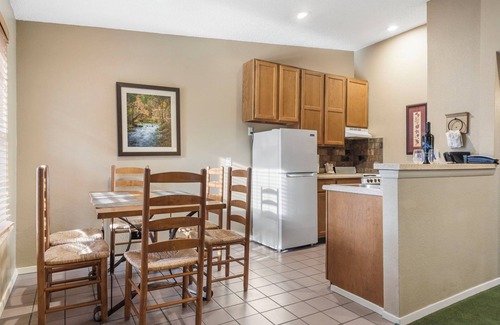 Kimberling City House | Free Daily Attraction Tickets-Ozark Mountain Experience-Table Rock Lake Access-Cmty Pool