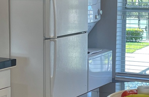 Naples Condo | Free GOLF. 2bdrm, 2 bath condo, Walk to Pool, tennis, pickle ball, & restaurant