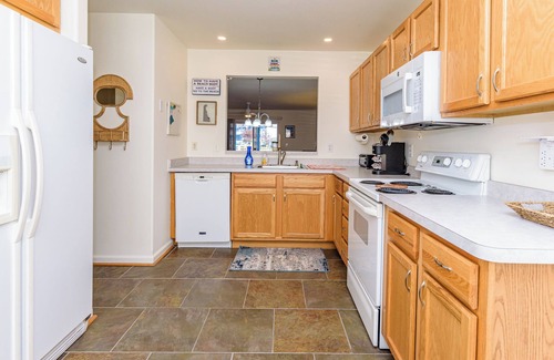 Bethany Beach Condo | Free Linens: Bay Breeze Retreat