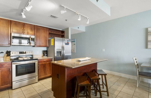 Panama City Beach Condo | Free Mini Golf with Stylish, Large Condo