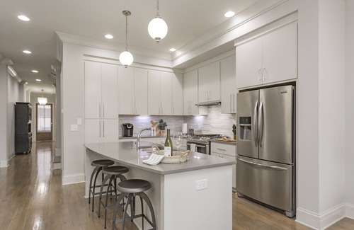West End House | FREE NIGHT DEAL! DOWNTOWN 1MI TO BROADWAY! #4 of 6 HOMES! Rooftop Deck BY VANDY!