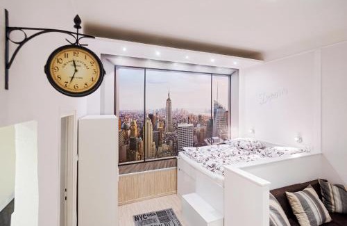 Palace District Apartment | FREE PARKING, QUIET design flat in the centre