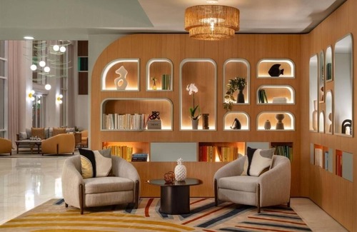 Lake Buena Vista Hotel | Free Shuttle to Parks: Family-Flexible Room w/Pool & Spa Access Near Disney