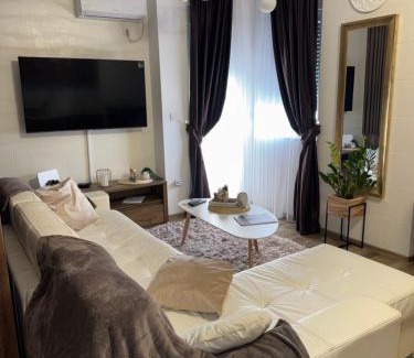 Ruma Apartment | Freedom APARTMAN RUMA