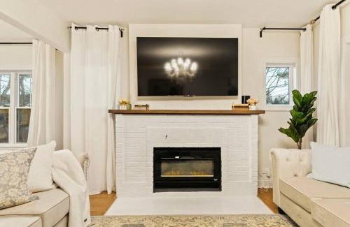 Glen Ellyn House | French Country Cottage