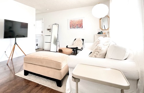 Roosevelt Park House | French style 2bedroom 2 bathroom home in downtown San Jose