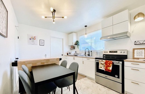 Roosevelt Park House | French style 2bedroom 2 bathroom home in downtown San Jose