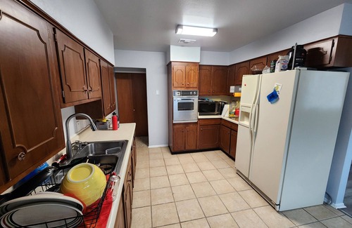 Arena District House | French Suite with Private Den in San Antonio