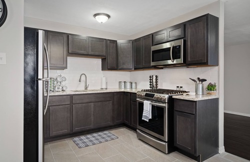 St. Charles House | Fresh&Mondern-1/2 mile from STC Convention Center