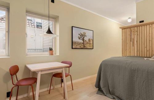Bergenhus Apartment | Fresh studio apartment, a short walk from Bryggen