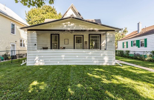 Sioux Falls House | Freshly Updated Home Next To All The Downtown Attractions