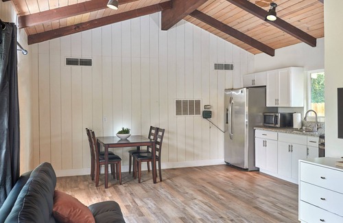 Raisin Apartment | Fresno Studio - A/C & Heating, Wi-Fi, Washer & Dryer