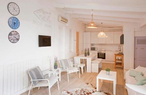 La Marina del Prat Vermell Villa | Fridays Flats Villa Alba