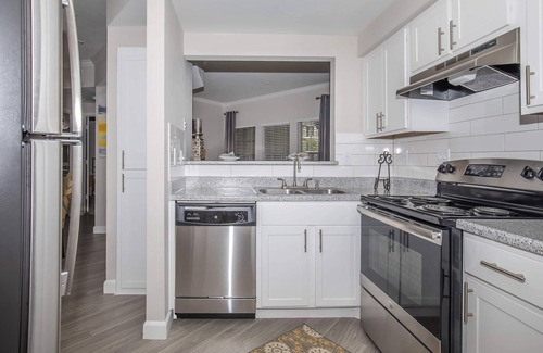 Clodine Apartment | Friendly Getaway From Home