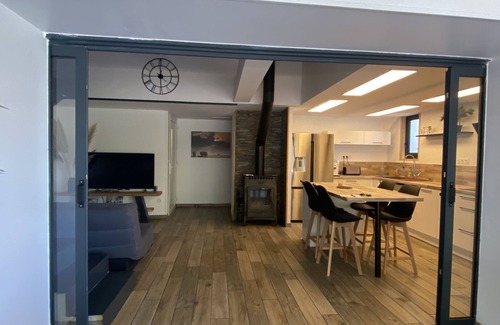 Saint-Nazaire House | Friendly house with garden 5 minutes from the beach