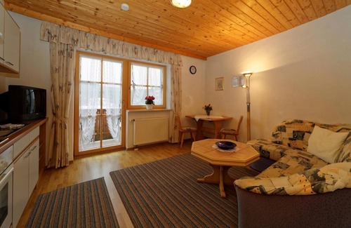 Bischofsmais Apartment | Friendly vacation apartment with nature experience for up to four people