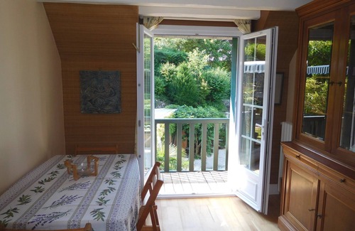 Sainte-Gemme-Moronval House | "from one Eure to another" A charming house in a garden