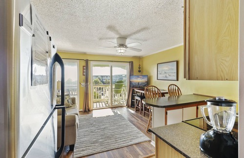 Isle of Palms Condo | Front beach sea cabin with amazing view, pool access, beach access, and pier!
