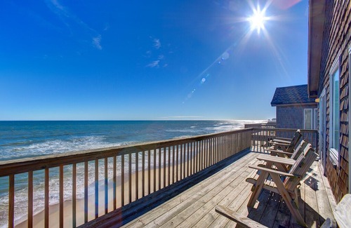Rodanthe House | Front Row Seats - Peaceful 4 Bedroom Oceanfront Home in Rodanthe