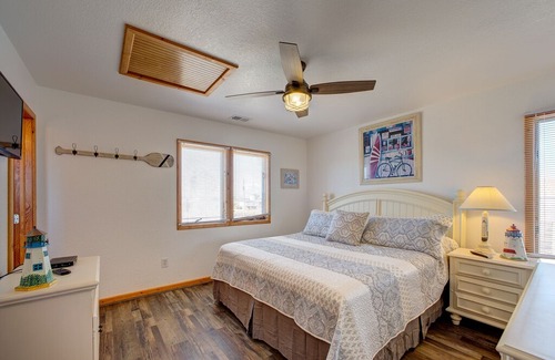 Rodanthe House | Front Row Seats - Peaceful 4 Bedroom Oceanfront Home in Rodanthe