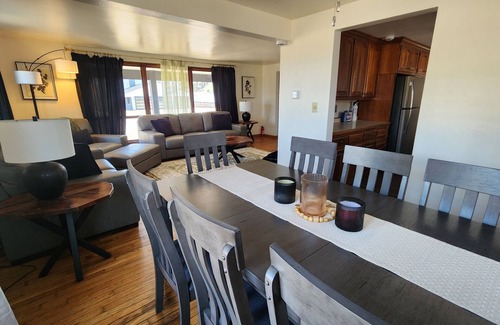 Ashwaubenon House | Front Row Views to Lambeau Field in this Spacious 4-bedroom house!