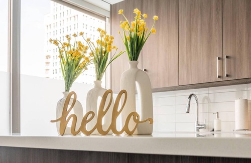 Financial District Apartment | Frontdesk | 1BR Apt Near Power & Light District