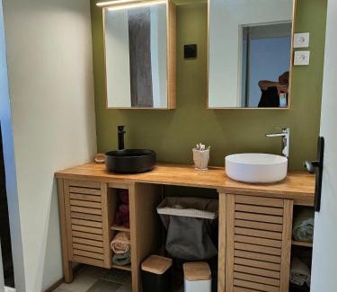 Frontignan Apartment | Frontignan villa rez de chausée avec exterieur privatif, Plage 4km