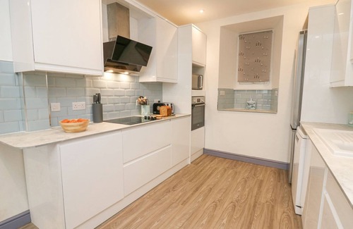 New Quay Cottage | FRONWIG, pet friendly, luxury holiday cottage in New Quay
