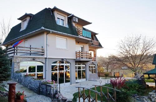 Petrovaradin Apartment | Fruškogorska Terasa