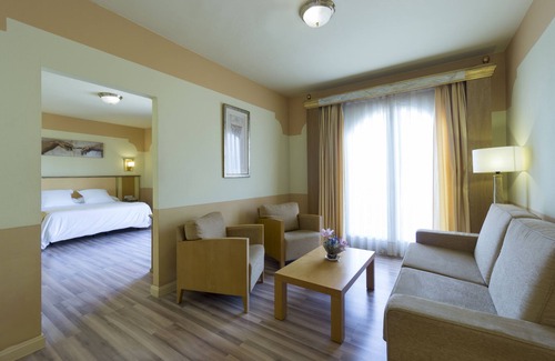 Cabra Hotel | Fuente Las Piedras