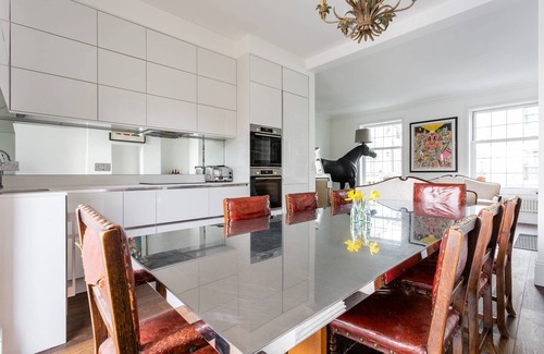 Royal Borough of Kensington and Chelsea Apartment | Fulham Road X by onefinestay