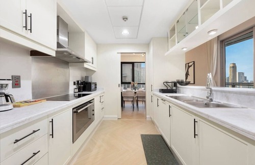 Downtown Dubai Apartment | Full Burj Khalifa Views 3.5BDR Apt in Downtown close to Dubai Mall