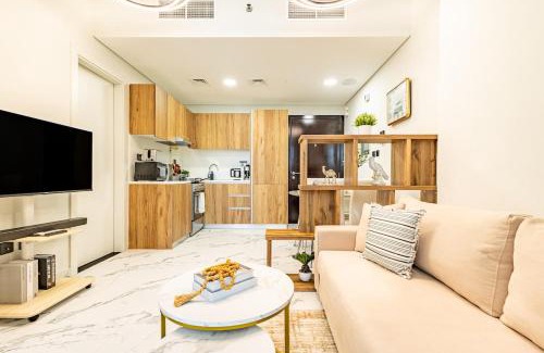 Abu Dhabi Apartment | Full Cleveland & Pool View - 5 min walk from ADGM & Galleria - Big Balcony - Corner Unit - Heart of Maryah Island