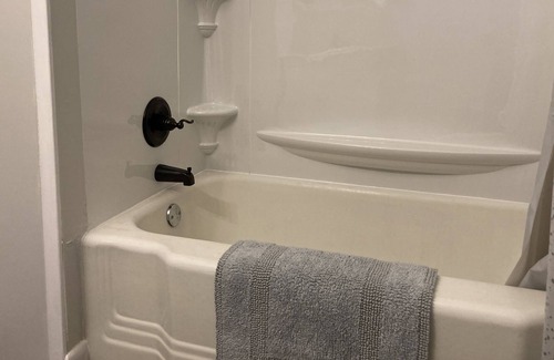 Reading Apartment | Full first floor apartment near West Reading and Alvernia University