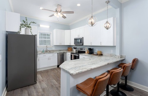 Wilmington Apartment | Full Home Soda Pop Cottage