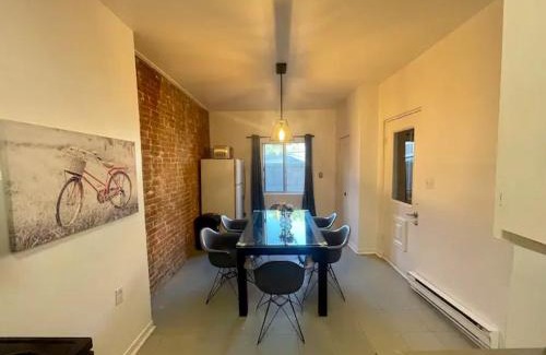 Mile End House | FULL KITCHEN 12min from DTOWN Room B